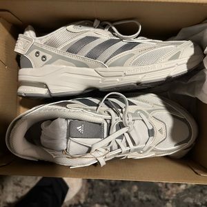 ADIDAS SPIRITAIN 2000 SHOES